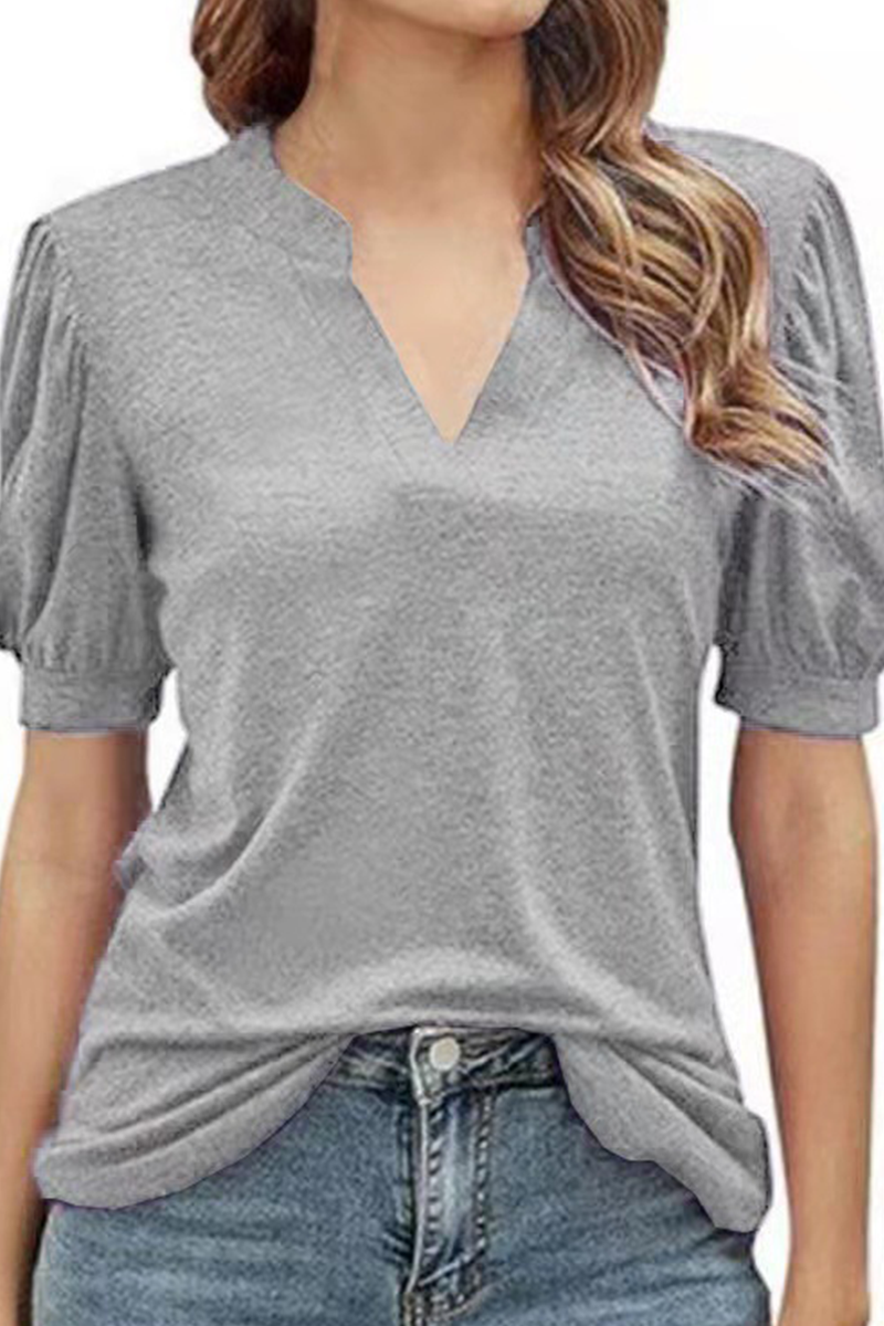 LP | stylish and versatile winter T-shirt