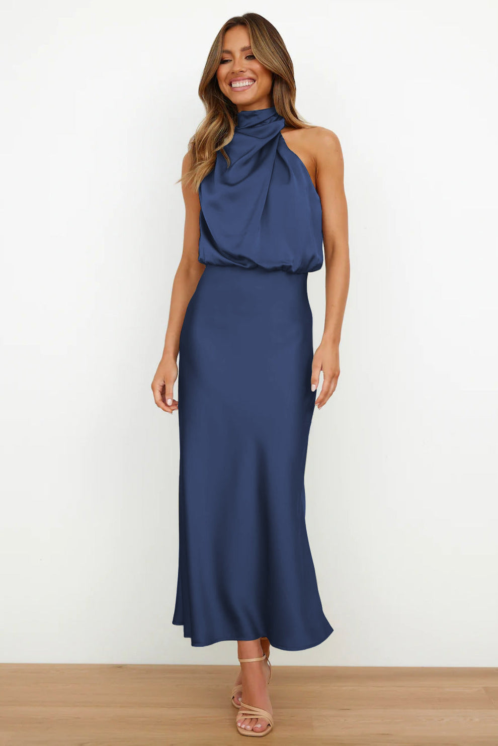 Elegant long dress with an asymmetrical neckline and sophisticated design