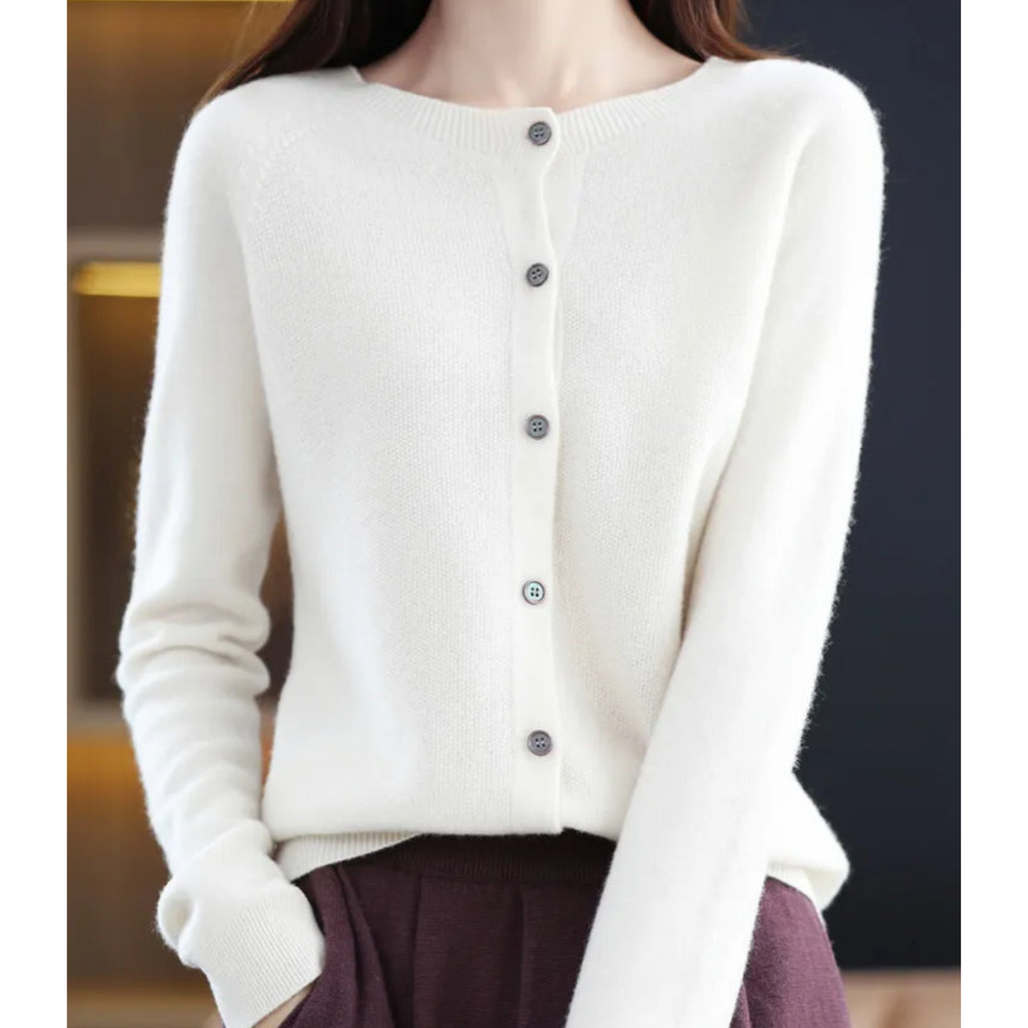 Fay | Chic and Comfortable Women's Merino Wool Cardigan