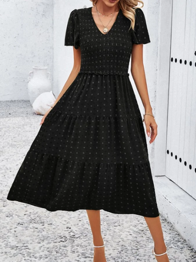 Dress with short sleeves and V-neckline