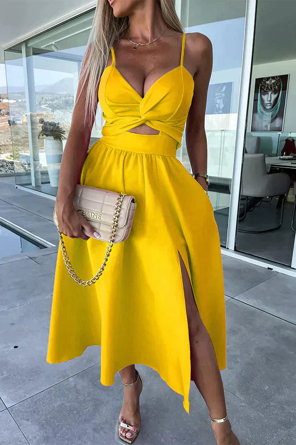 Mc | Elegant midi dress with slit and neckline