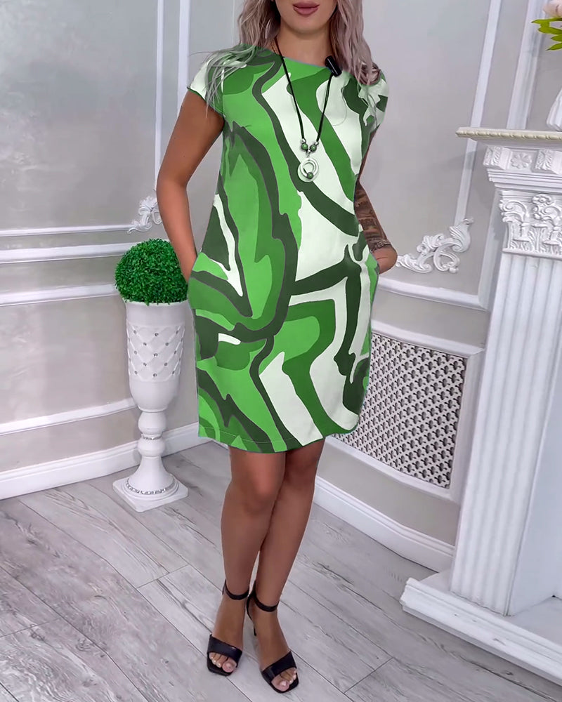 Dress with short sleeves and print