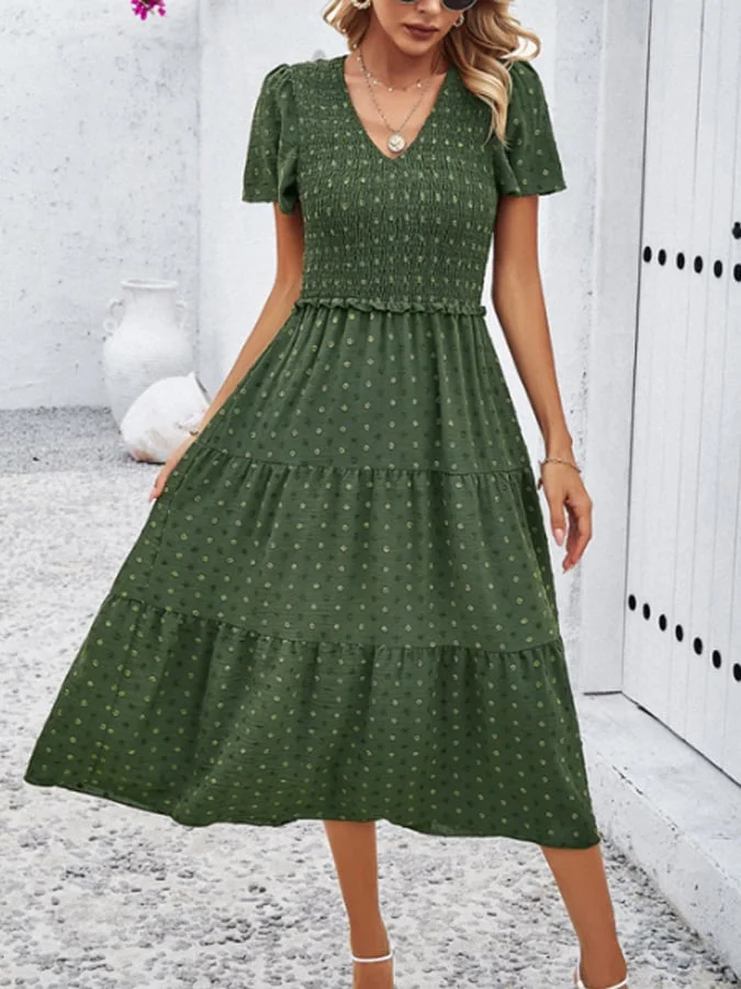 Dress with short sleeves and V-neckline