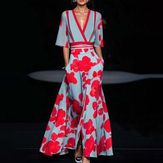 Elegant dress with sleeve