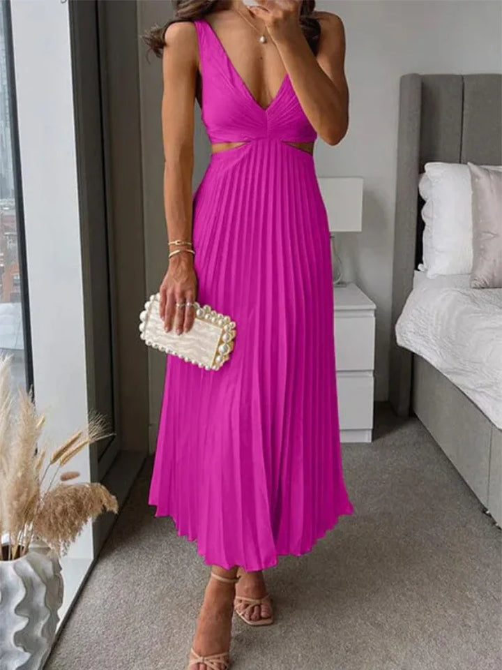 LD | Elegant sleeveless dress with an open back and graceful sophistication for warm-weather occasions