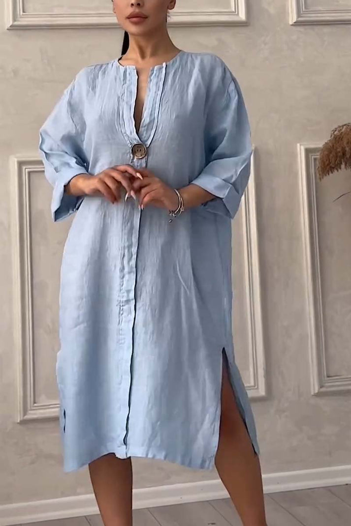 casual dress of cotton and linen with button fastening
