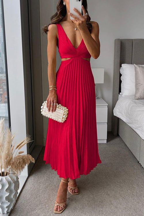 LD | Pleated dress with cutouts