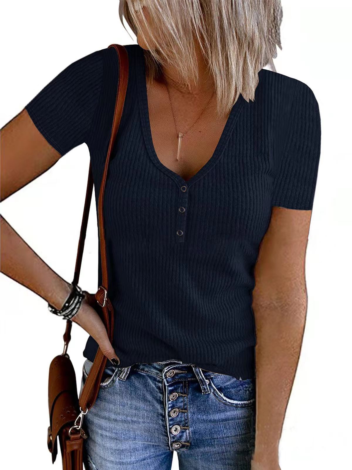 LP | Sporty and cool shirt
