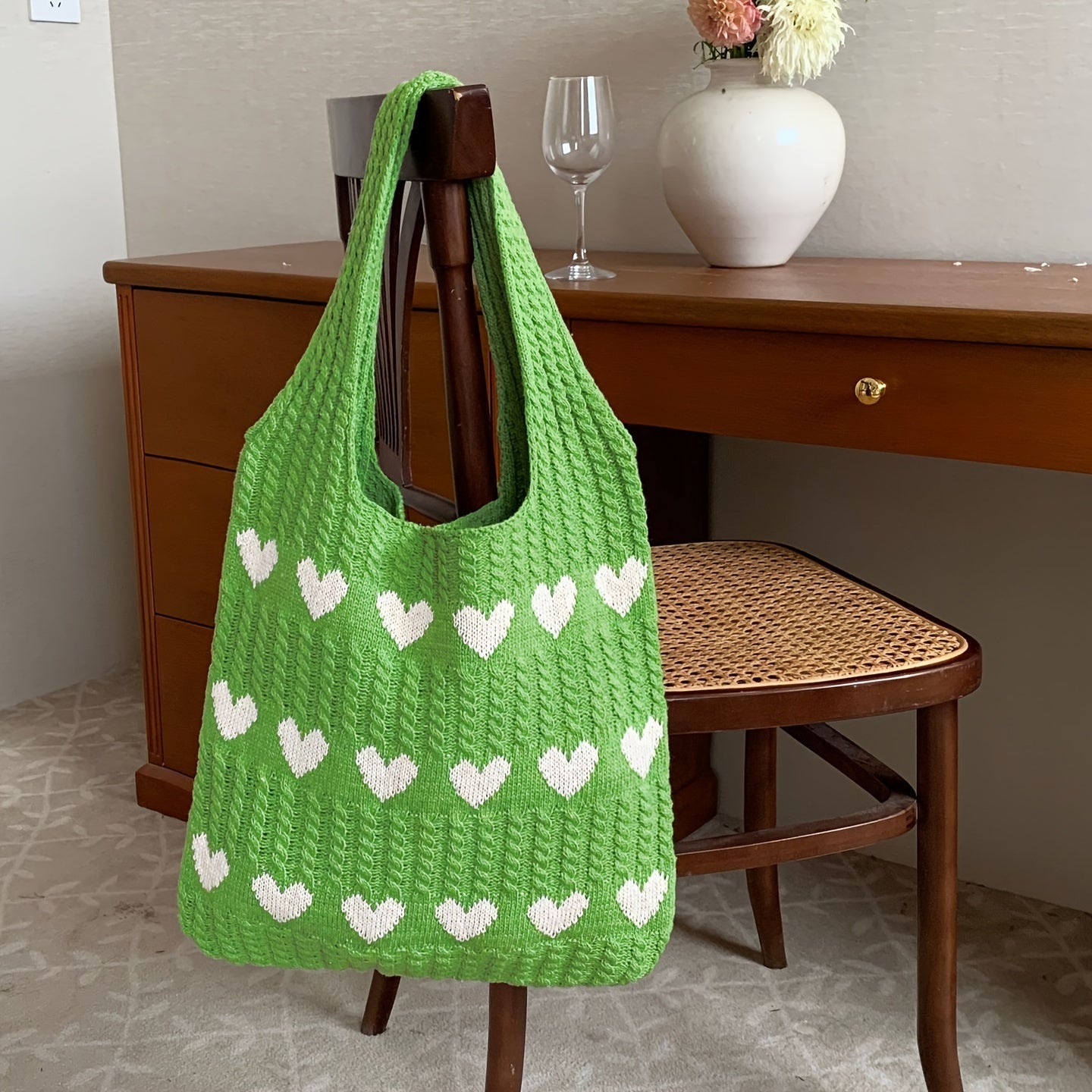 Nina | Hand-knitted shopping bag with heart motif