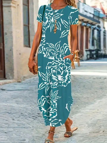 Mc | Casual dress with short sleeves.