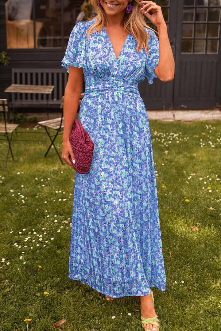 Elegant long dress with V-neck for women summer party