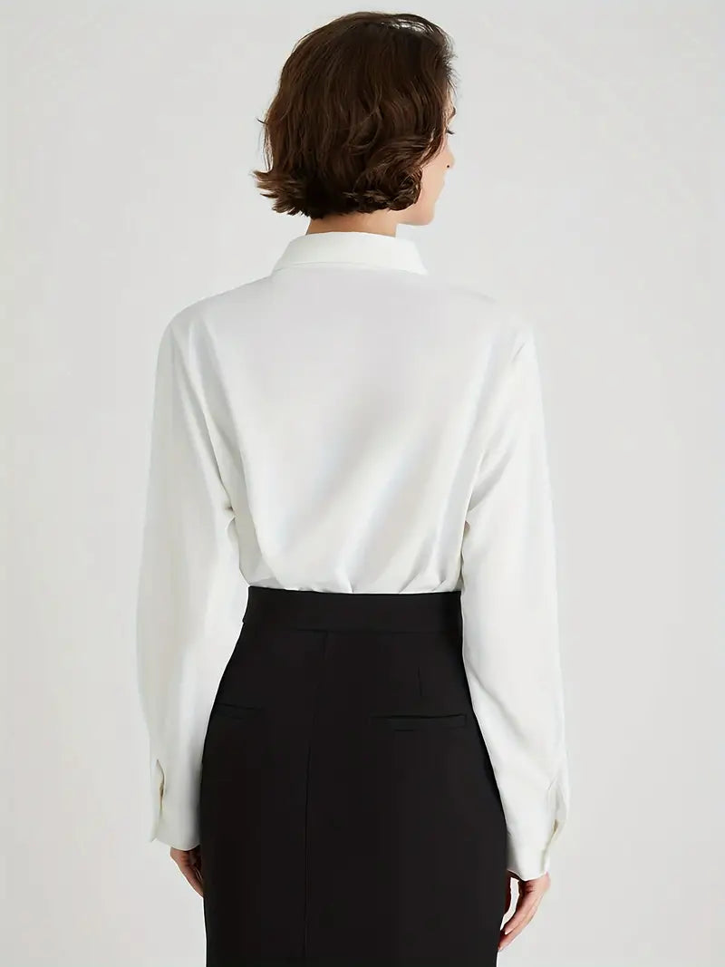 Gidi - Timeless blouse for women