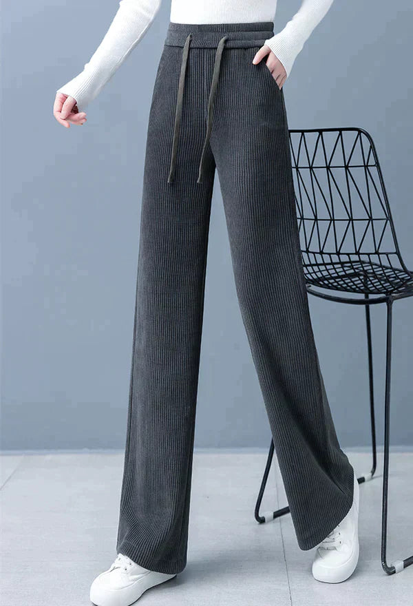 LD Straight plain pants with wide legs