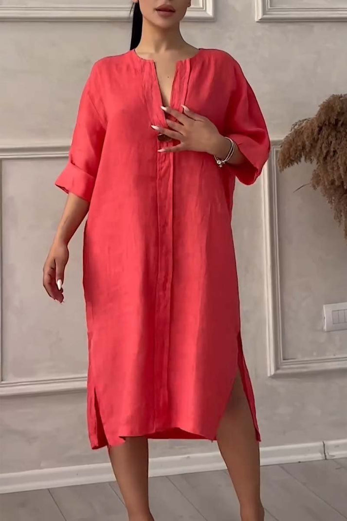 casual dress of cotton and linen with button fastening