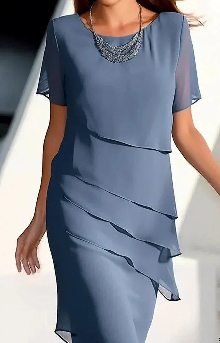 LD | Elegant dress with pleats and lightness