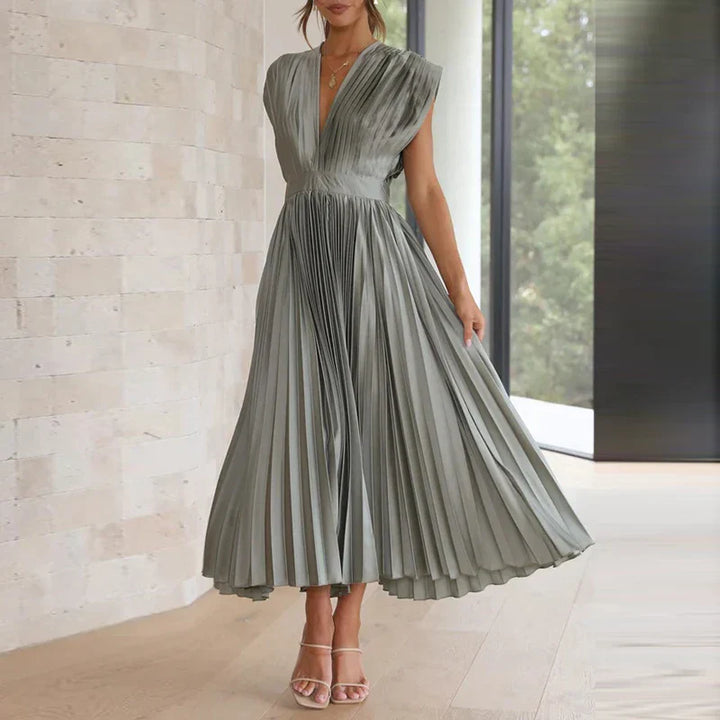 Pleated midi dress with V-neck and elegant short sleeves