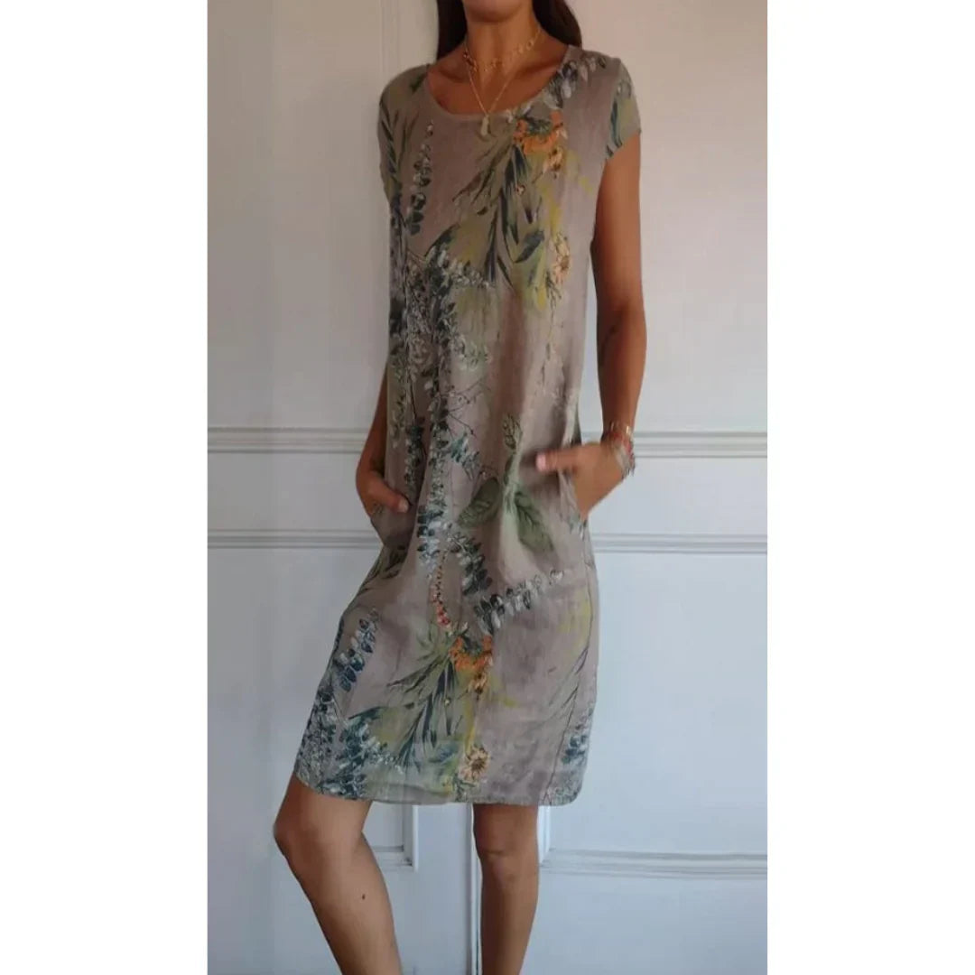 LD dress with round neckline