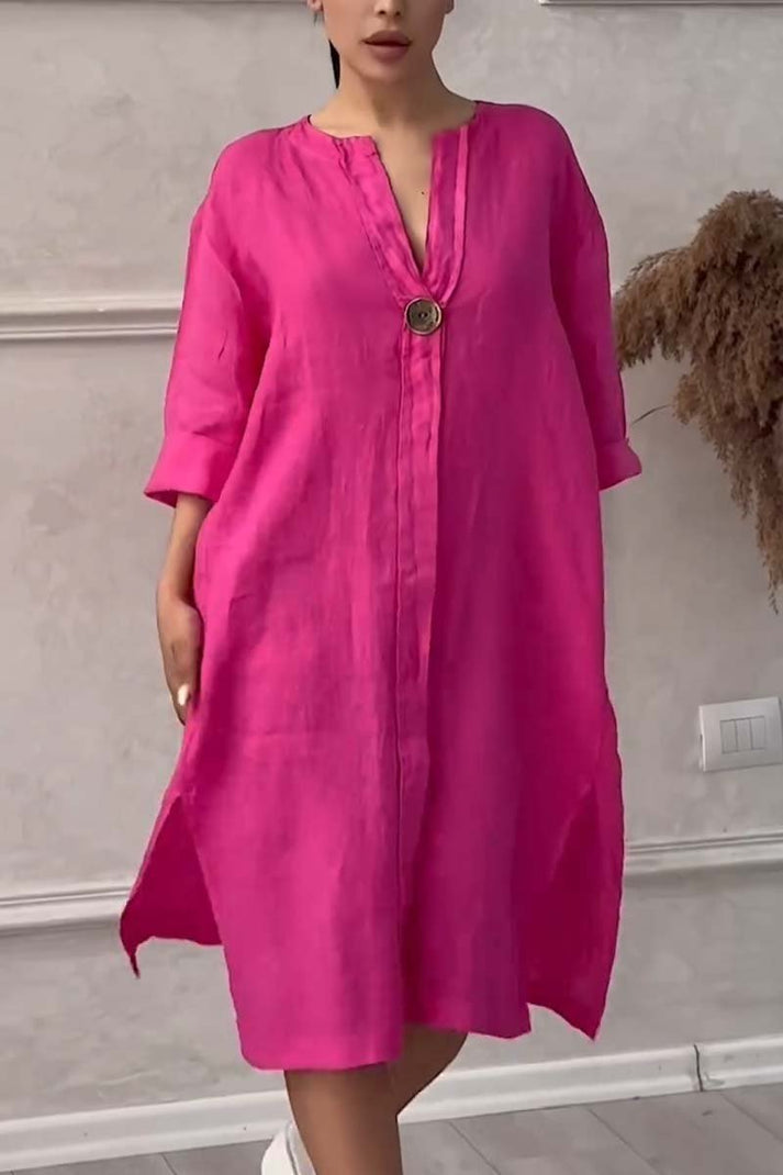 casual dress of cotton and linen with button fastening