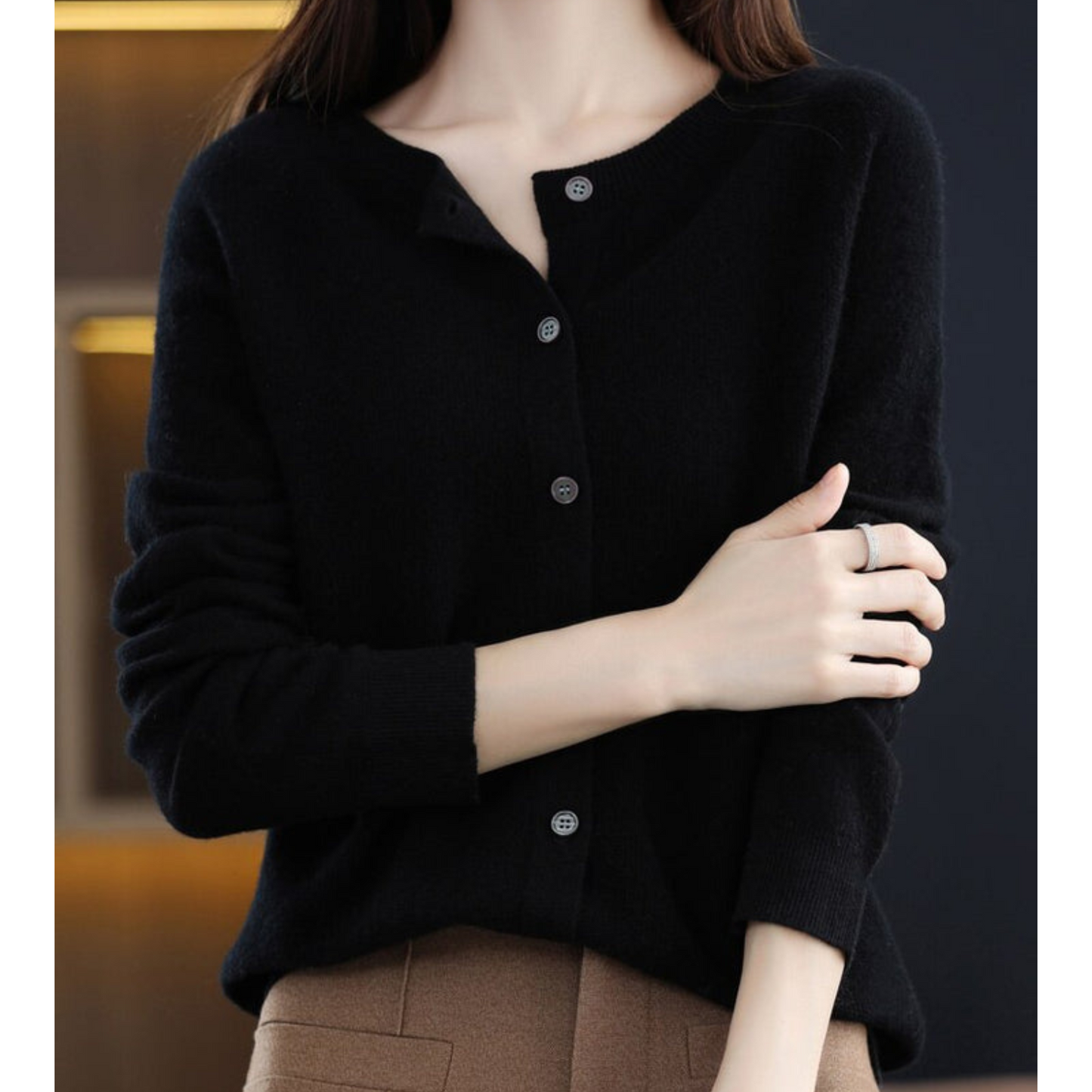 Fay | Chic and Comfortable Women's Merino Wool Cardigan