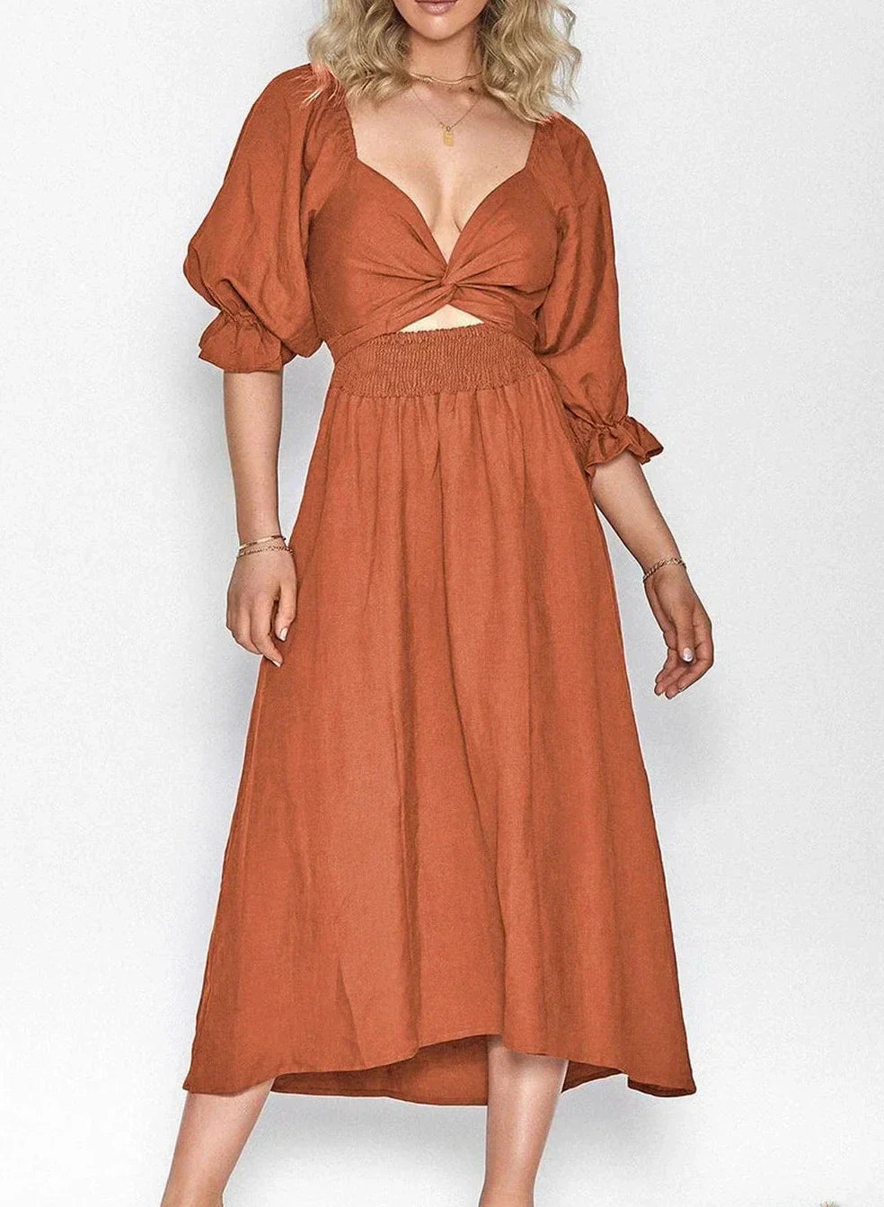 Elegant A-line dresses with a square neckline and fixed ruffles