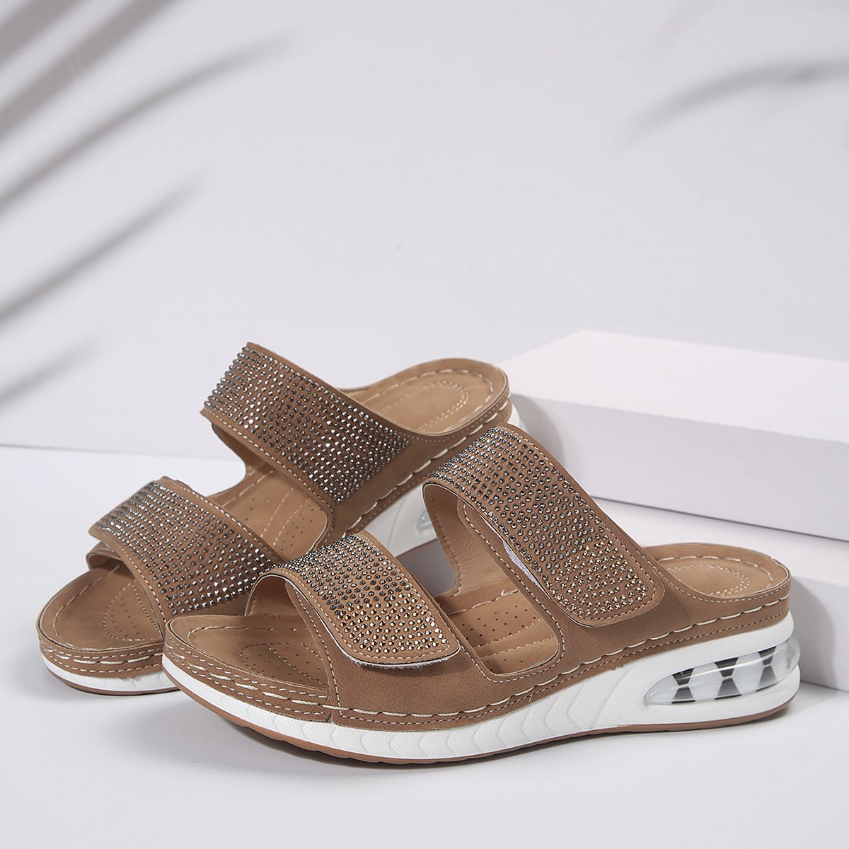 LP | Summer rhinestone sandals for women