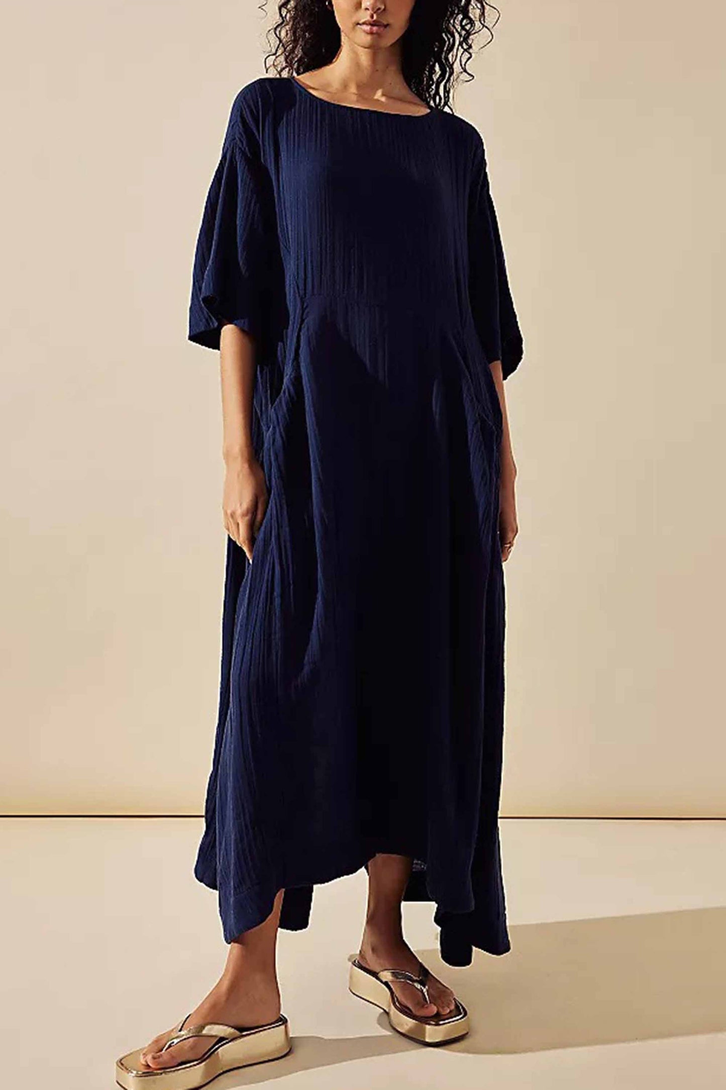 Mc | Trendy short-sleeved, loose-fitting dress with ruched look for plus sizes