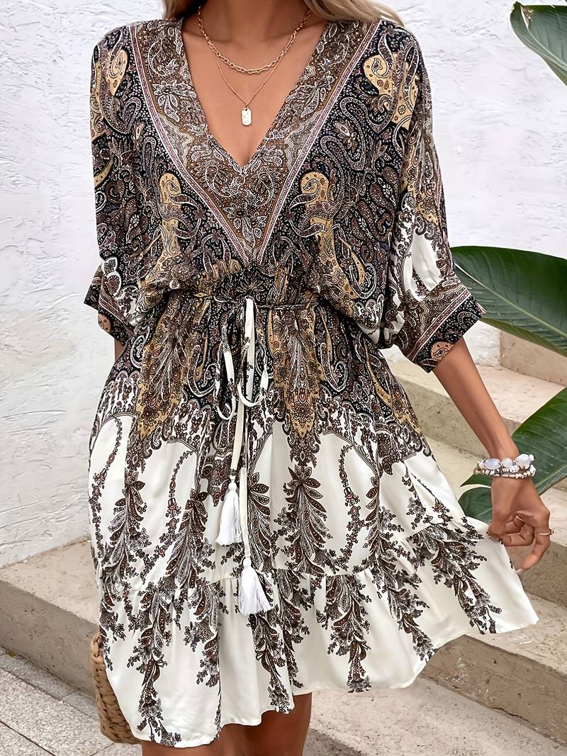 Mc | Elegant dress with short sleeves.