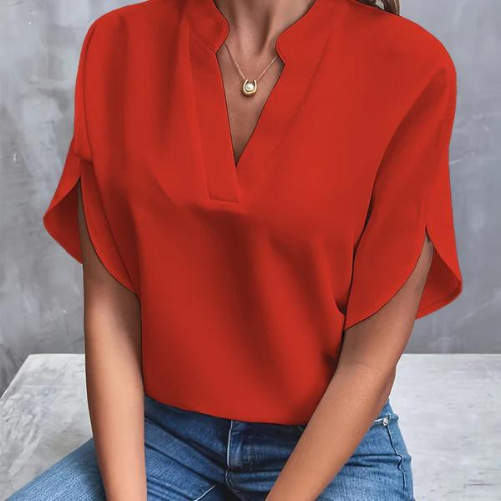 Anita - Light and elegant blouse