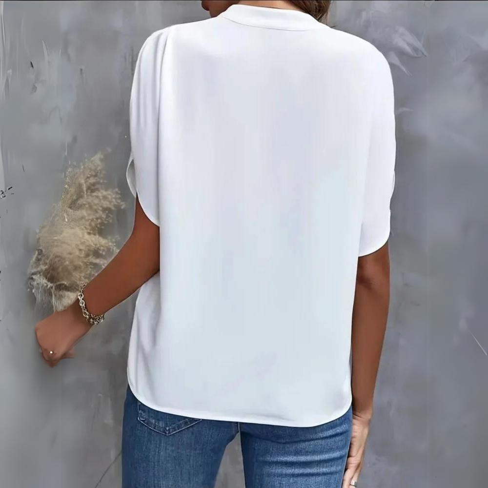 Anita - Light and elegant blouse