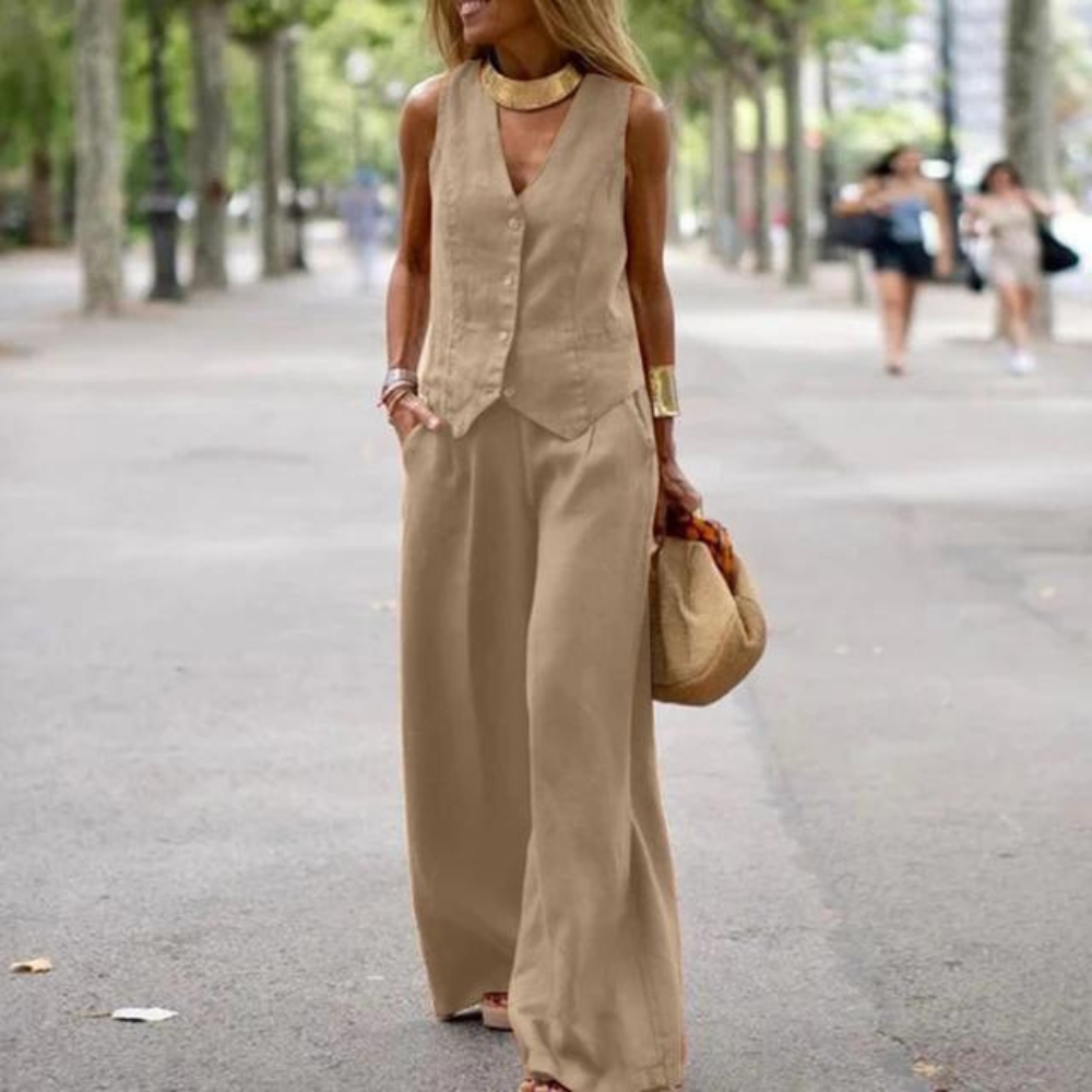 Elegant set for women - top and pants