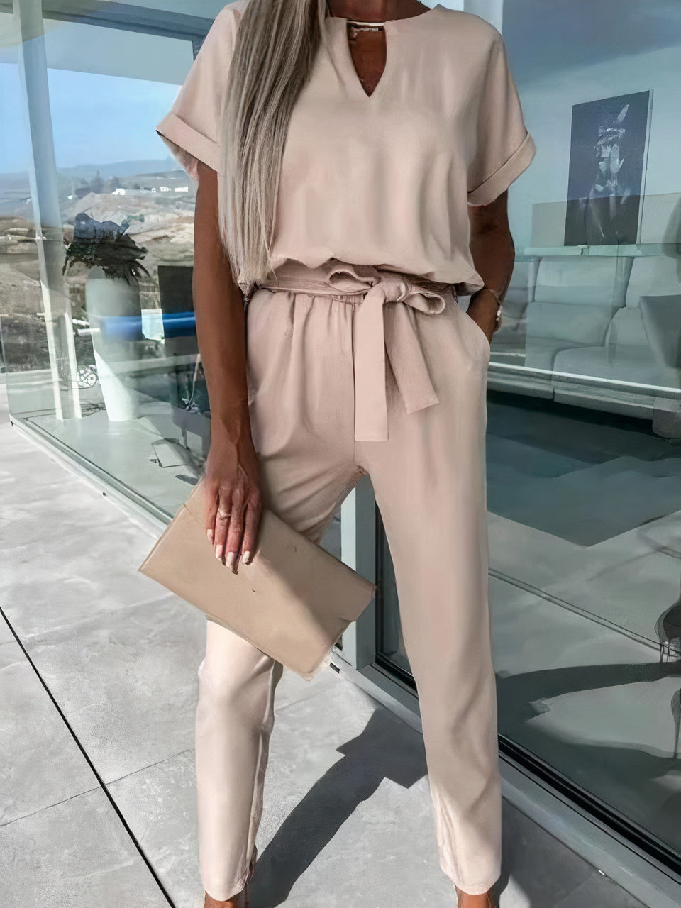 Jumpsuit with pointed neckline - Cam