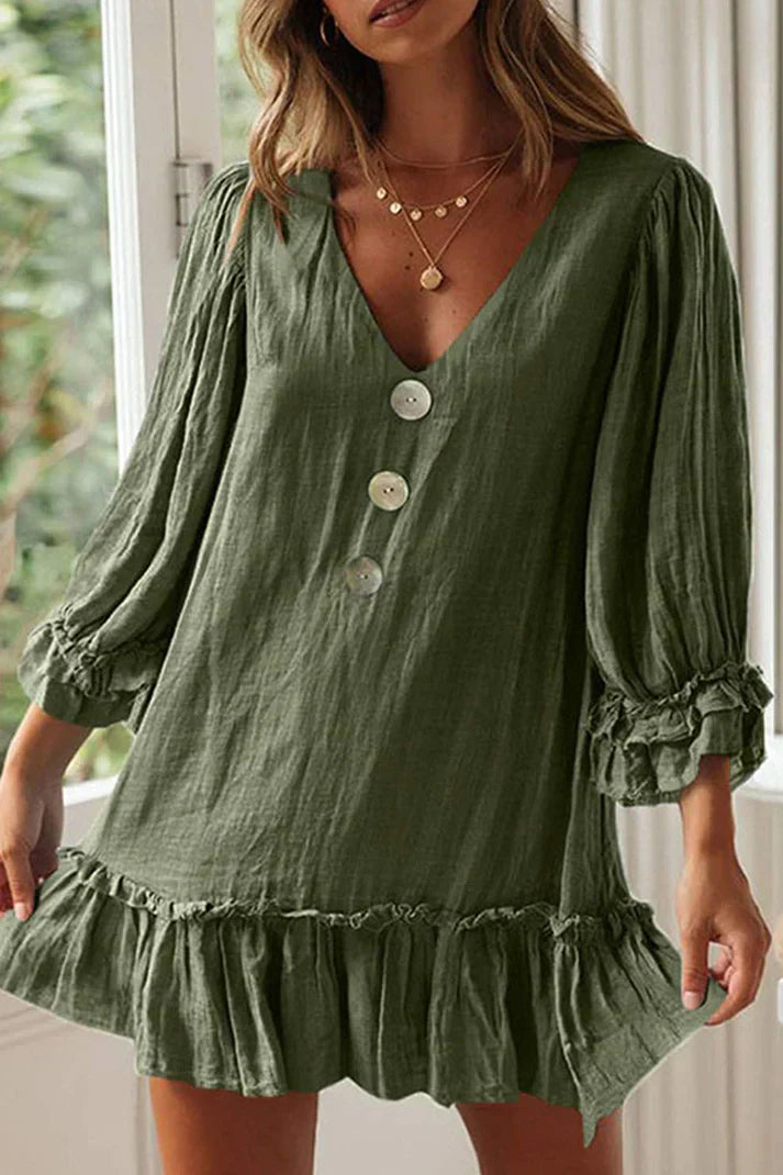 Mc | V-neck dresses and simple patchwork, fashionable simplicity