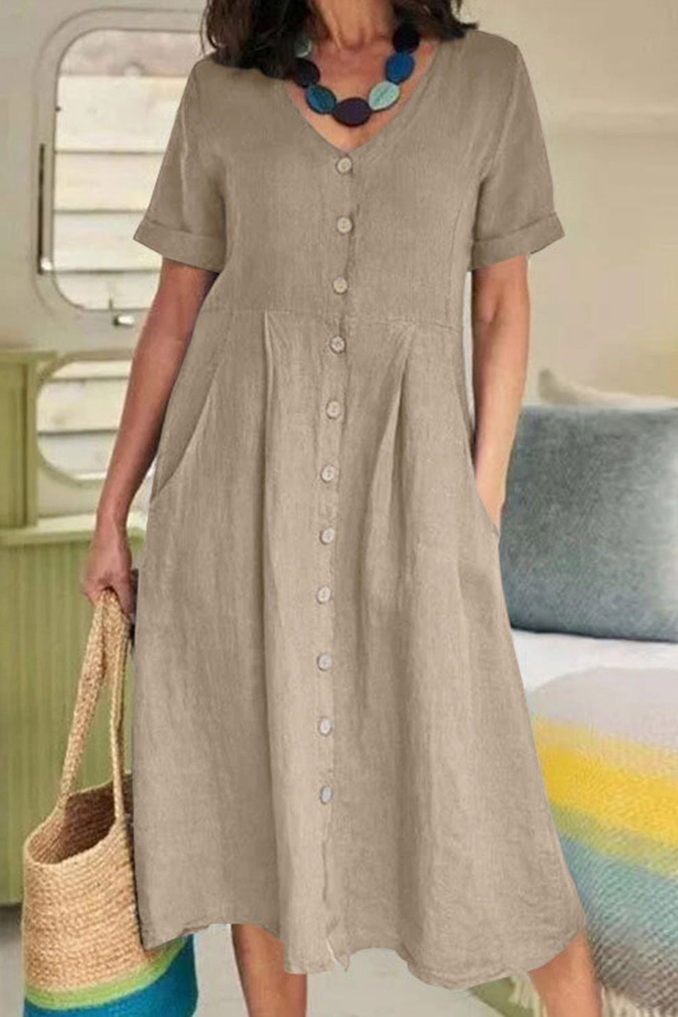 Lightweight midi dress with short sleeves and button-up shirt style