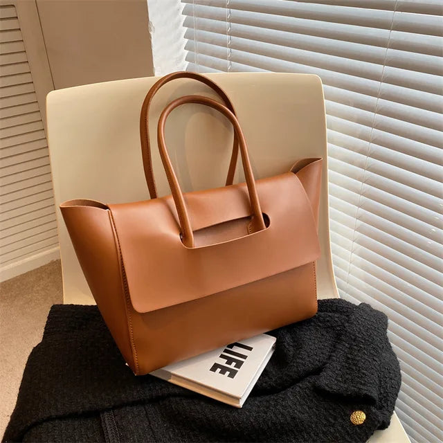 Dana - Elegant handbag for women