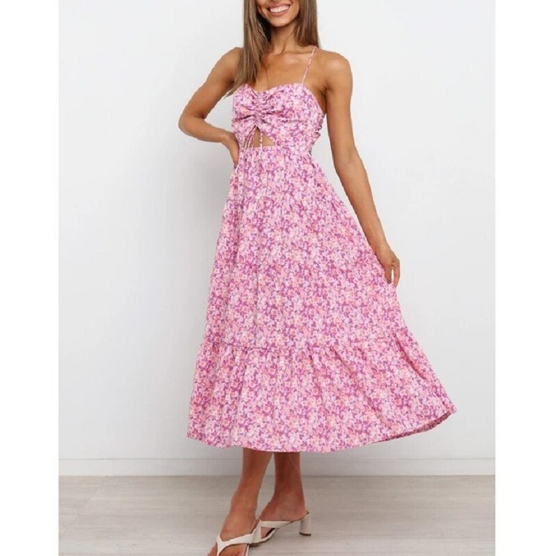 Long dress with floral print and thin straps for a fresh look