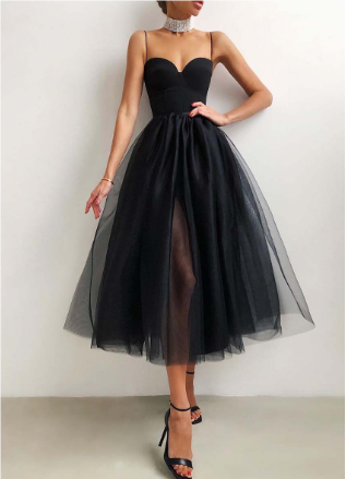 Esmeralda - Prom dress with spaghetti straps and straight bottom