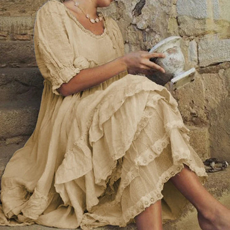 Eury - Vintage-style long dress with ruffles