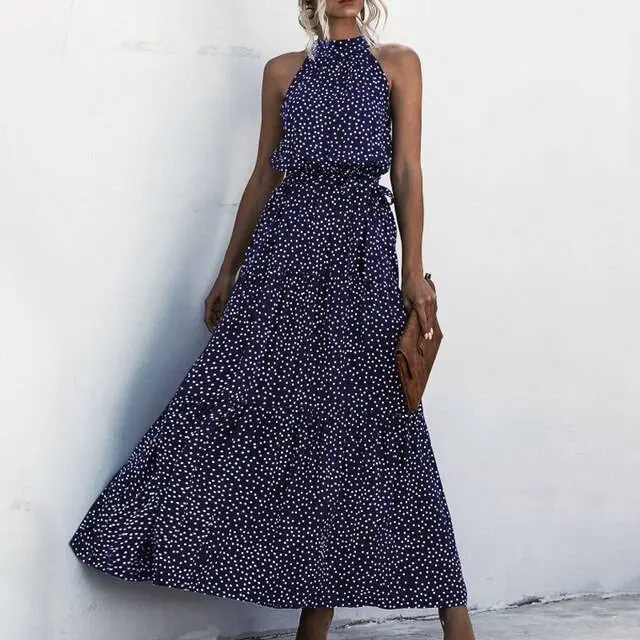 Mc | Strapless maxi dress with floral print.