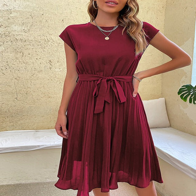 LD | Pleated summer dress with floral print and airy elegance