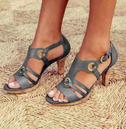 Mary - comfortable heeled sandals