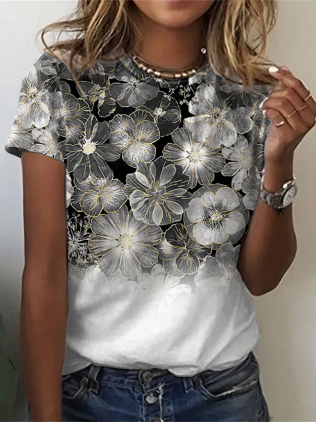 LP | Comfortable summer T-shirt for women