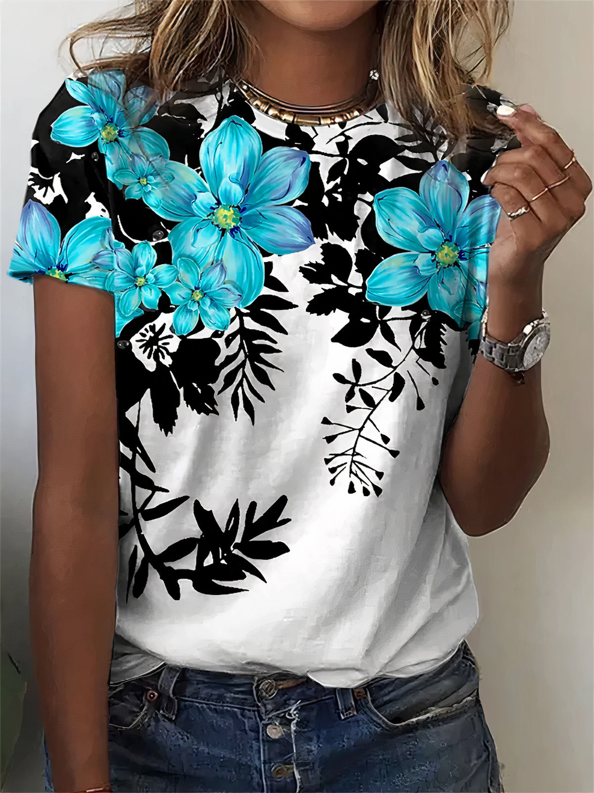 LP | Comfortable summer T-shirt for women