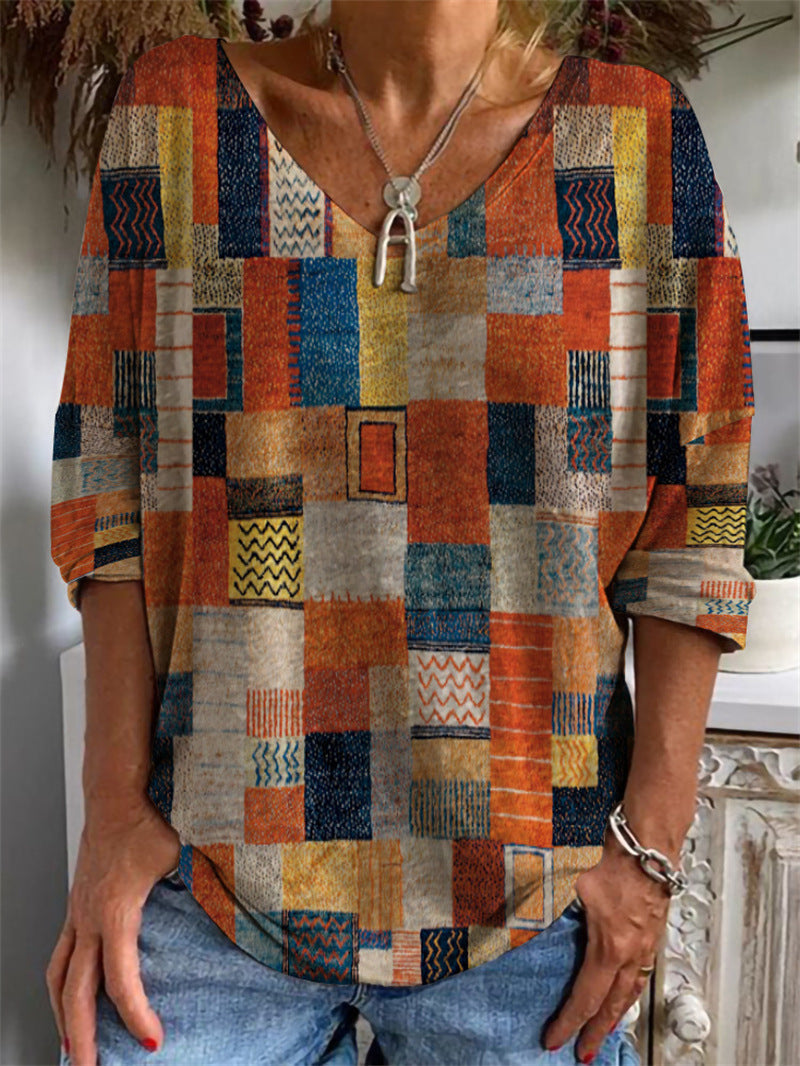 Long-sleeved V-neck T-shirt with geometric motifs