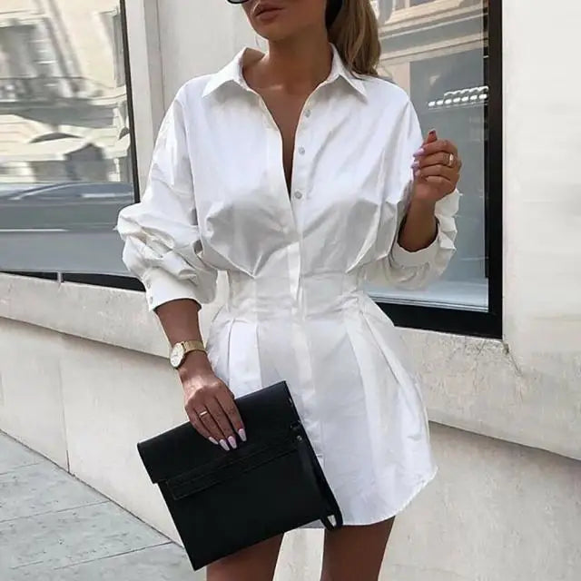 Mc | Buttoning-in-the-waist-of-the-shirt-with-turned-collar.