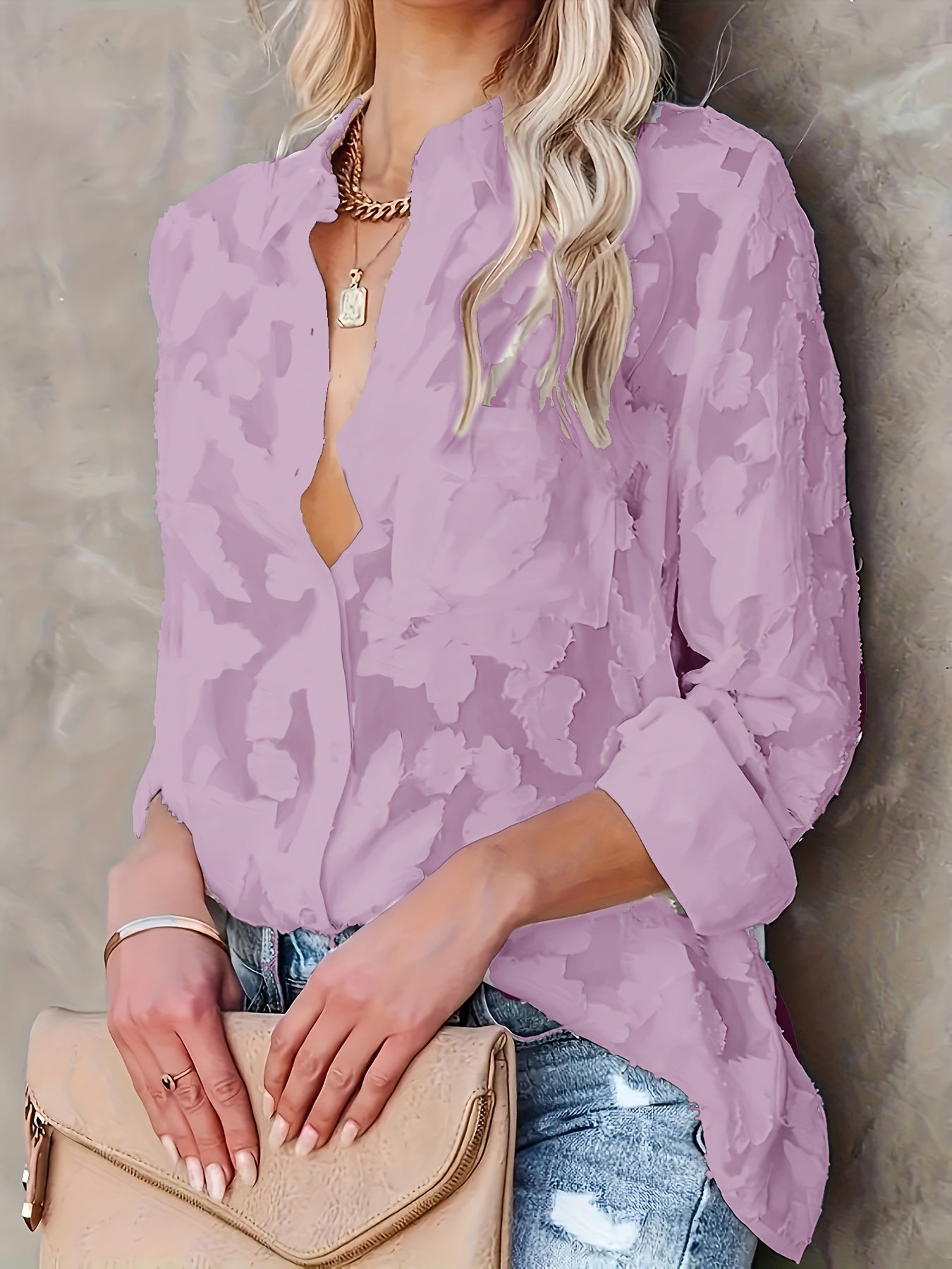 Sheer Lose Jacquard blouse - Woven design and long sleeves