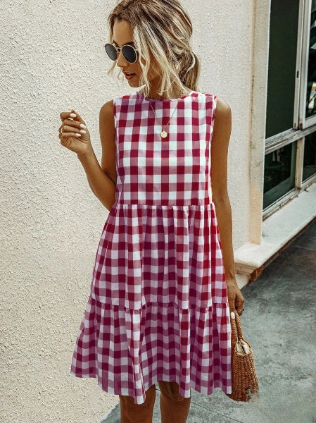 Mc | Women's fitted dress with fashionable round neckline and pastel plaid skirt