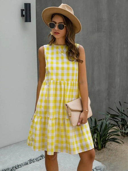 Mc | Women's fitted dress with fashionable round neckline and pastel plaid skirt