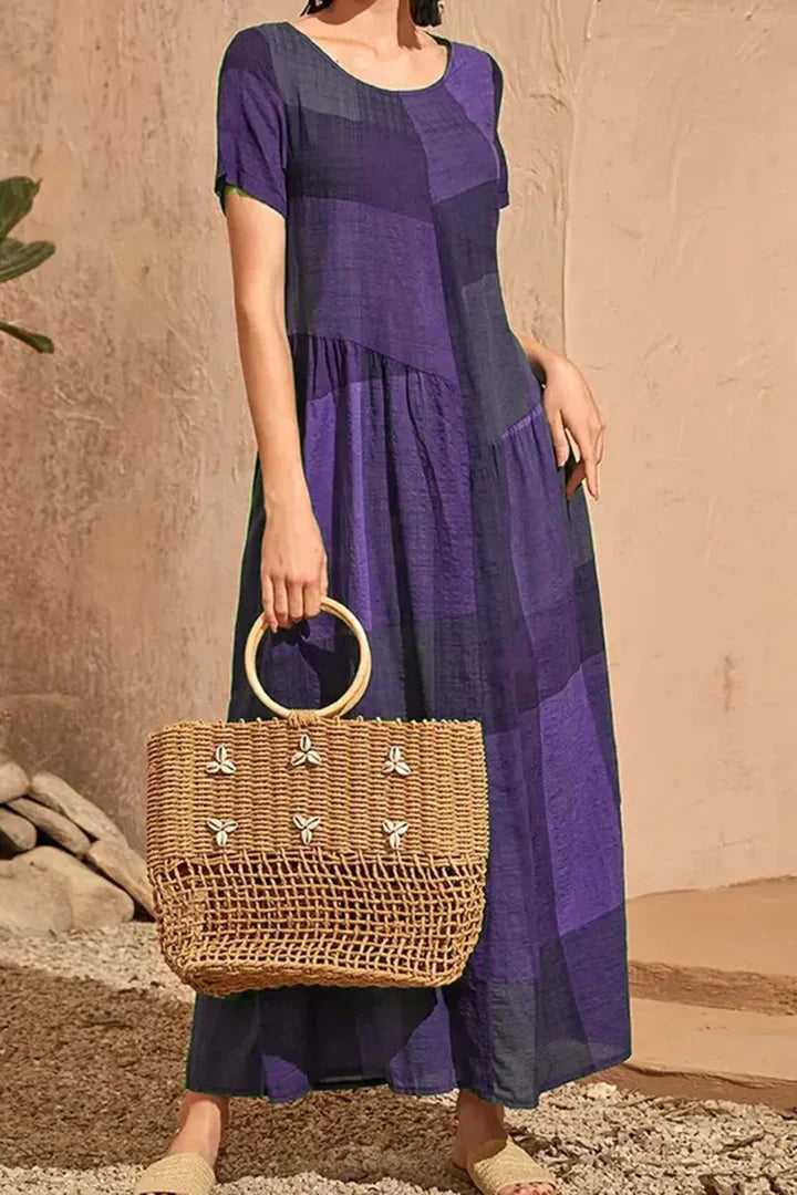 LP | Dress with plaid pattern and vintage bag