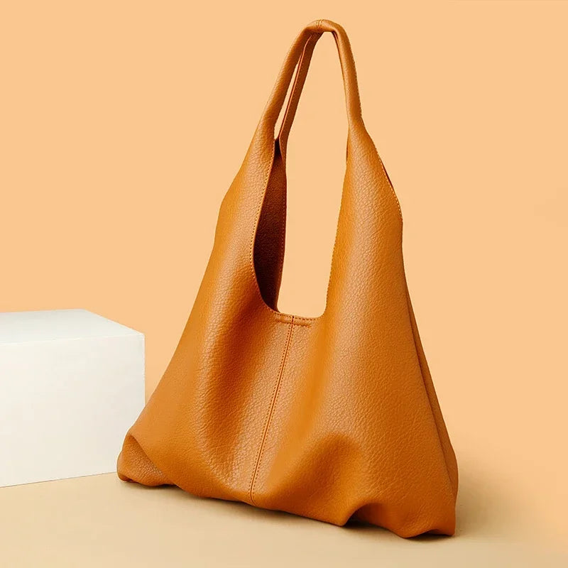 Ninon - Elegant handbag with magnetic closure