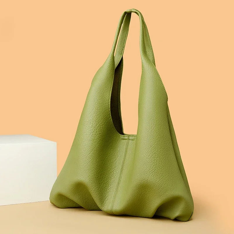 Ninon - Elegant handbag with magnetic closure